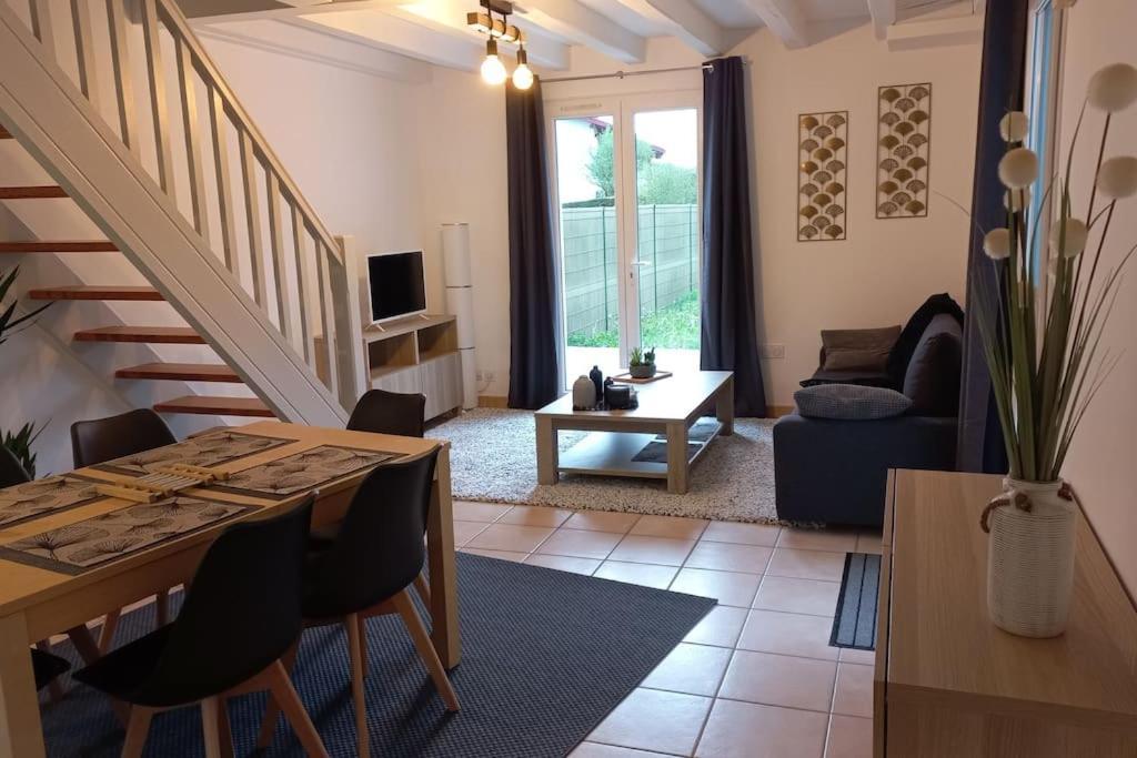 Appartement 70 M2 - Terrasse Et Jardin Privatifs Mouguerre Buitenkant foto